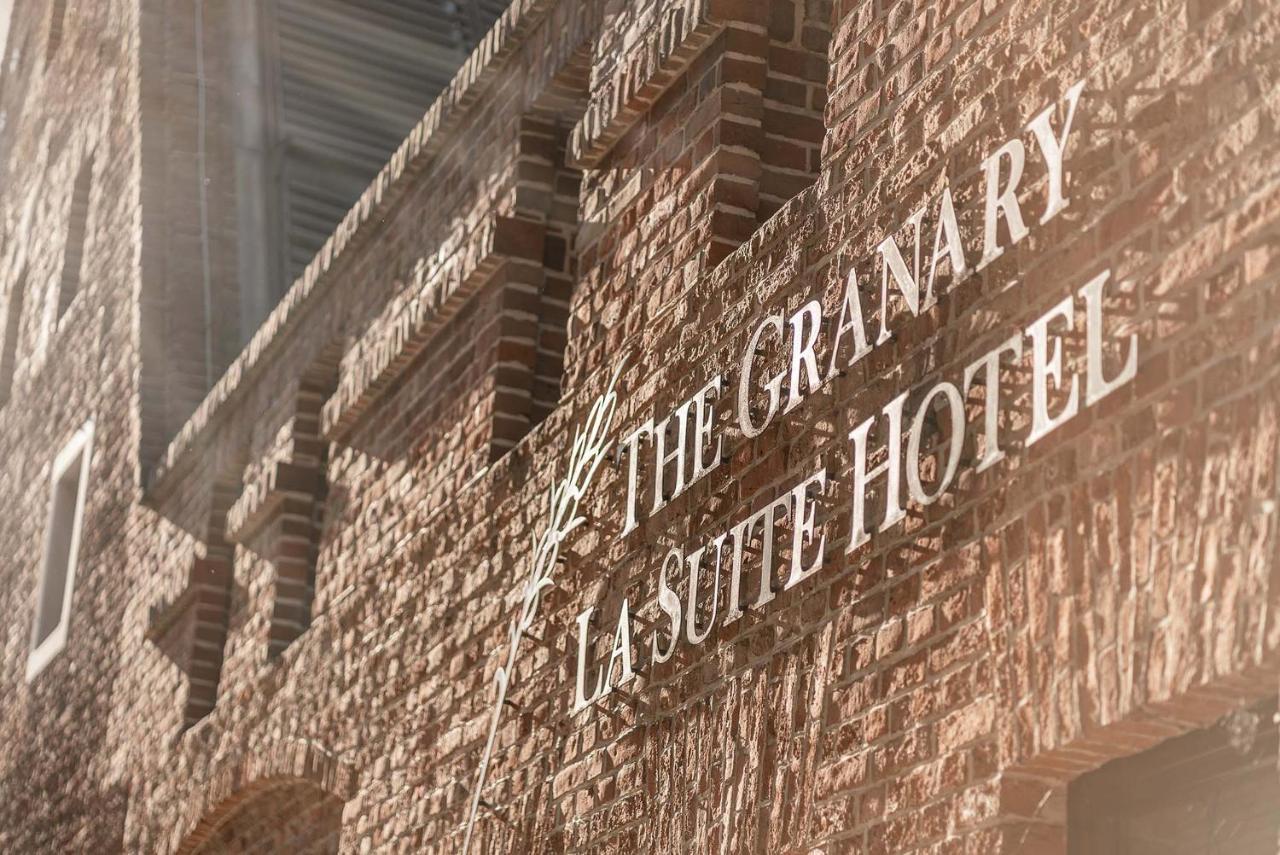 Great Polonia The Granary La Suite Hotel Wroclaw Luaran gambar The Granary Hotel