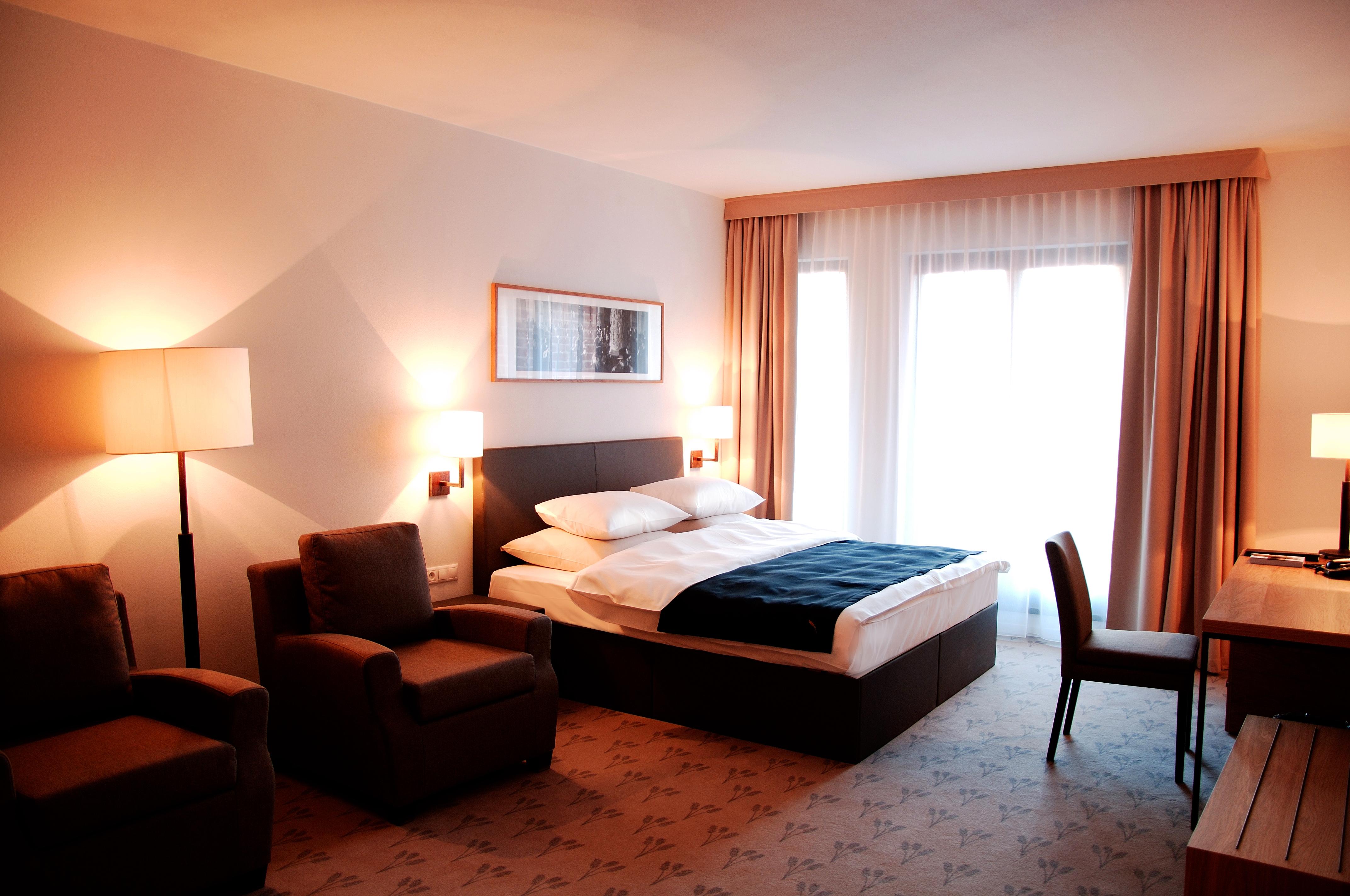 Great Polonia The Granary La Suite Hotel Wroclaw Luaran gambar A typical hotel room