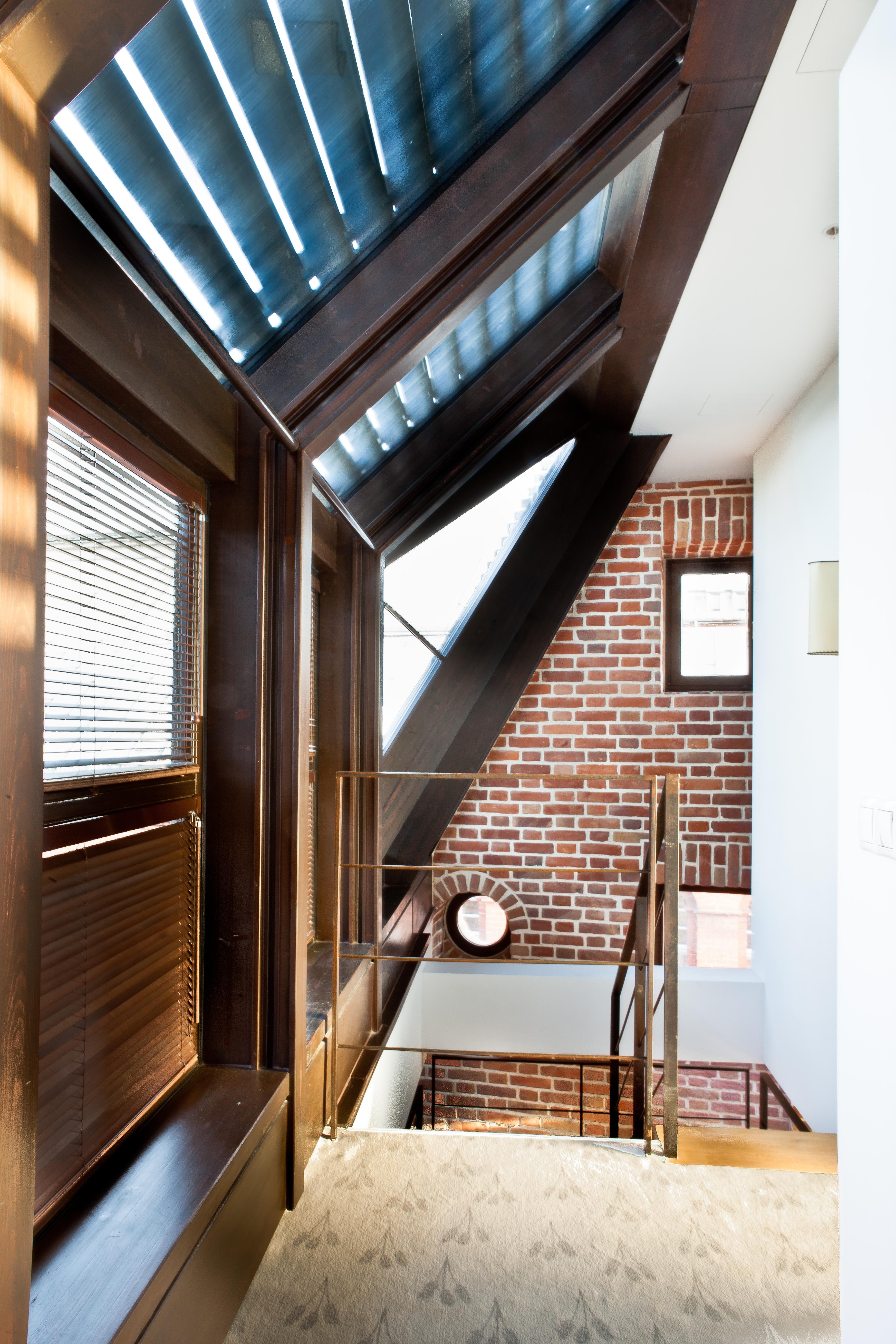 Great Polonia The Granary La Suite Hotel Wroclaw Luaran gambar Interior of the building