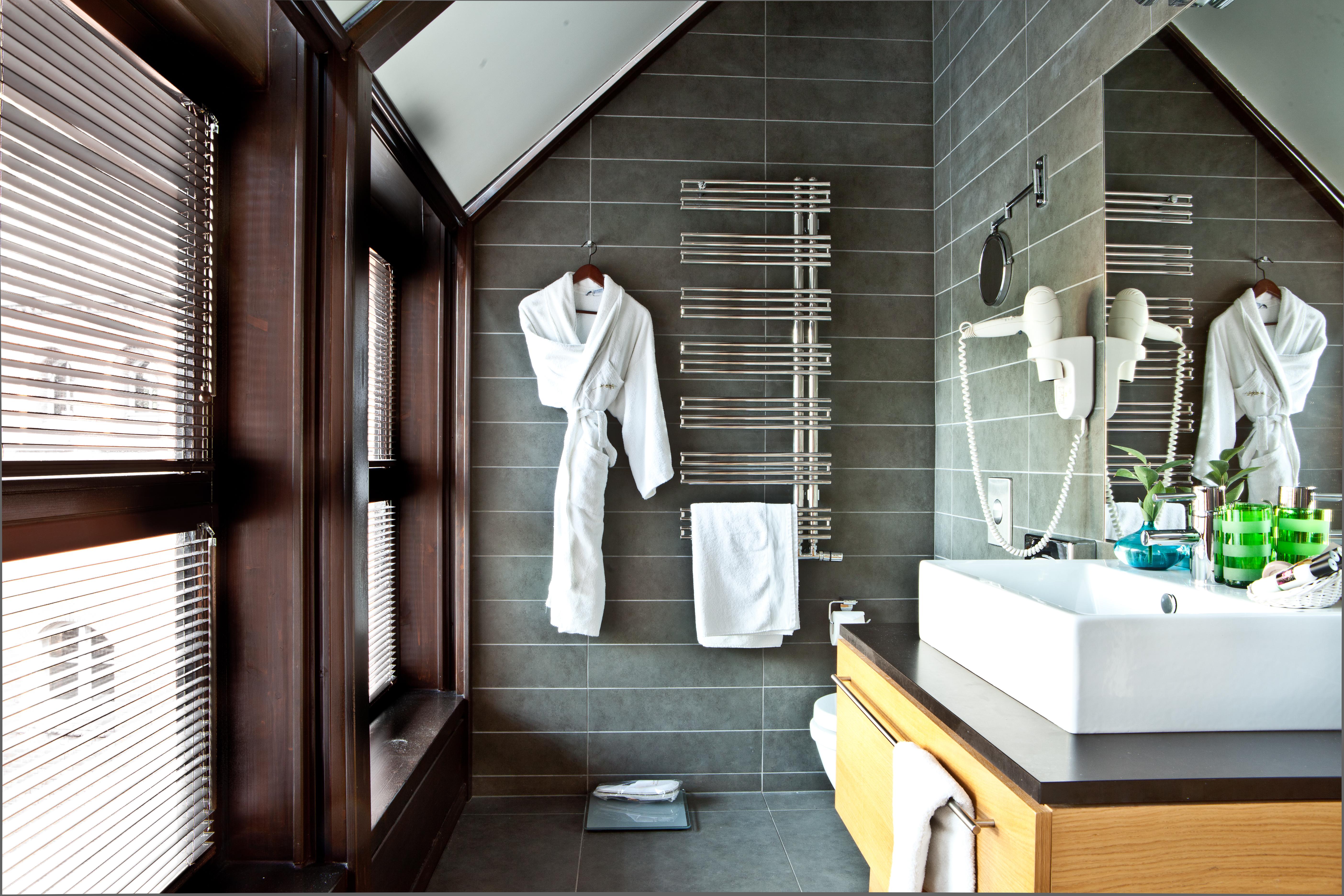 Great Polonia The Granary La Suite Hotel Wroclaw Luaran gambar A bathroom