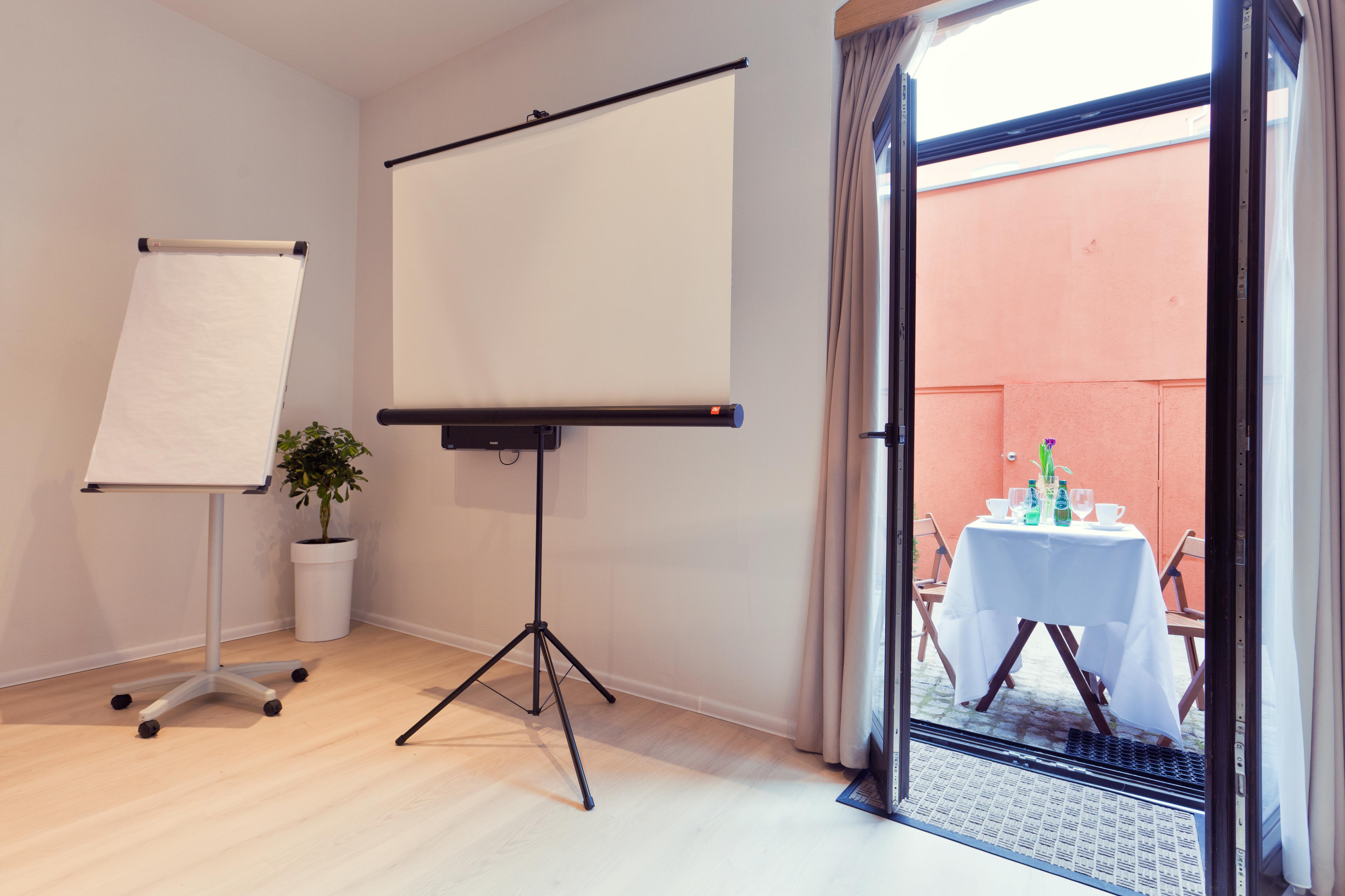 Great Polonia The Granary La Suite Hotel Wroclaw Luaran gambar Meeting room