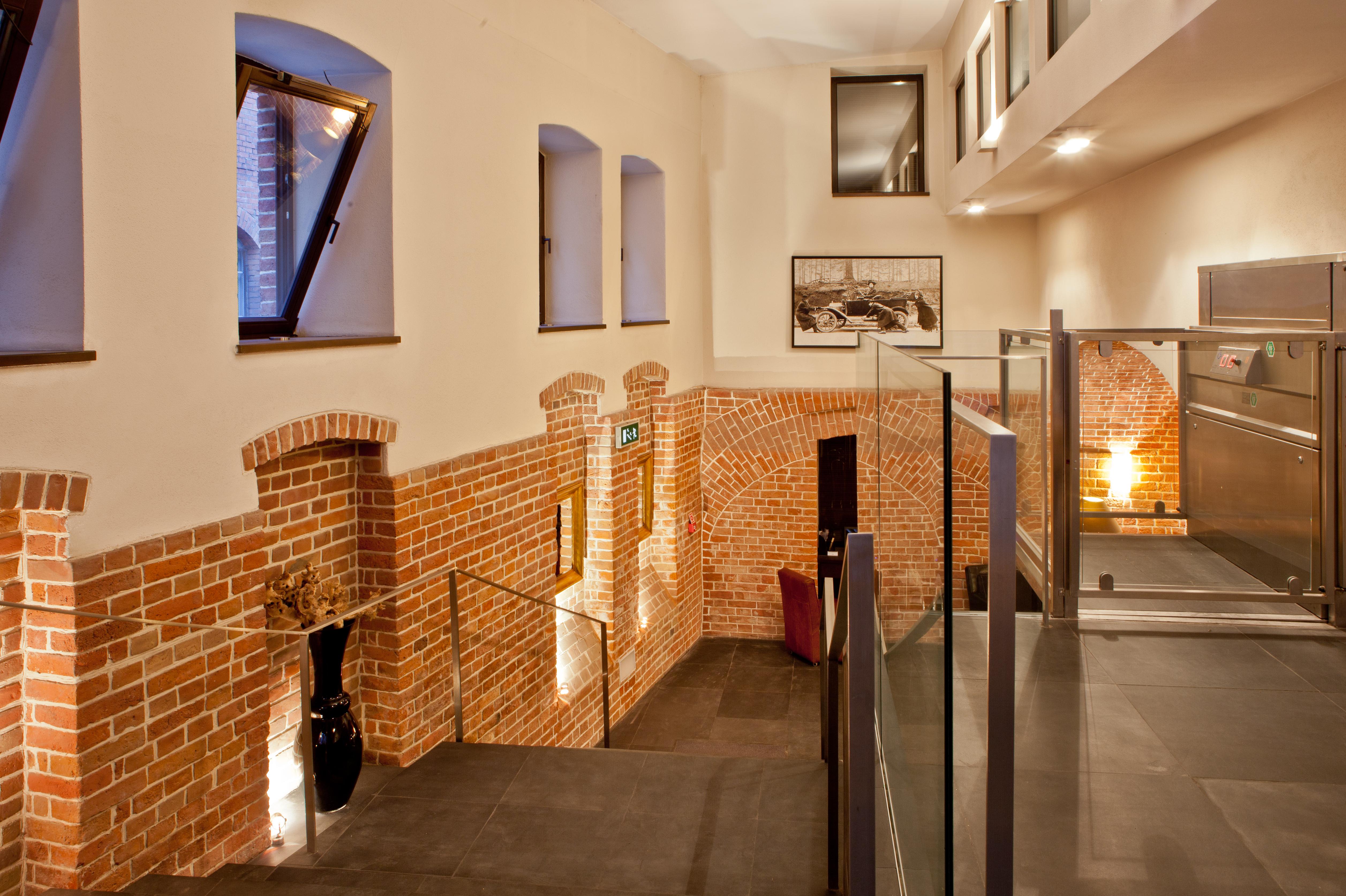 Great Polonia The Granary La Suite Hotel Wroclaw Luaran gambar The interior of the museum