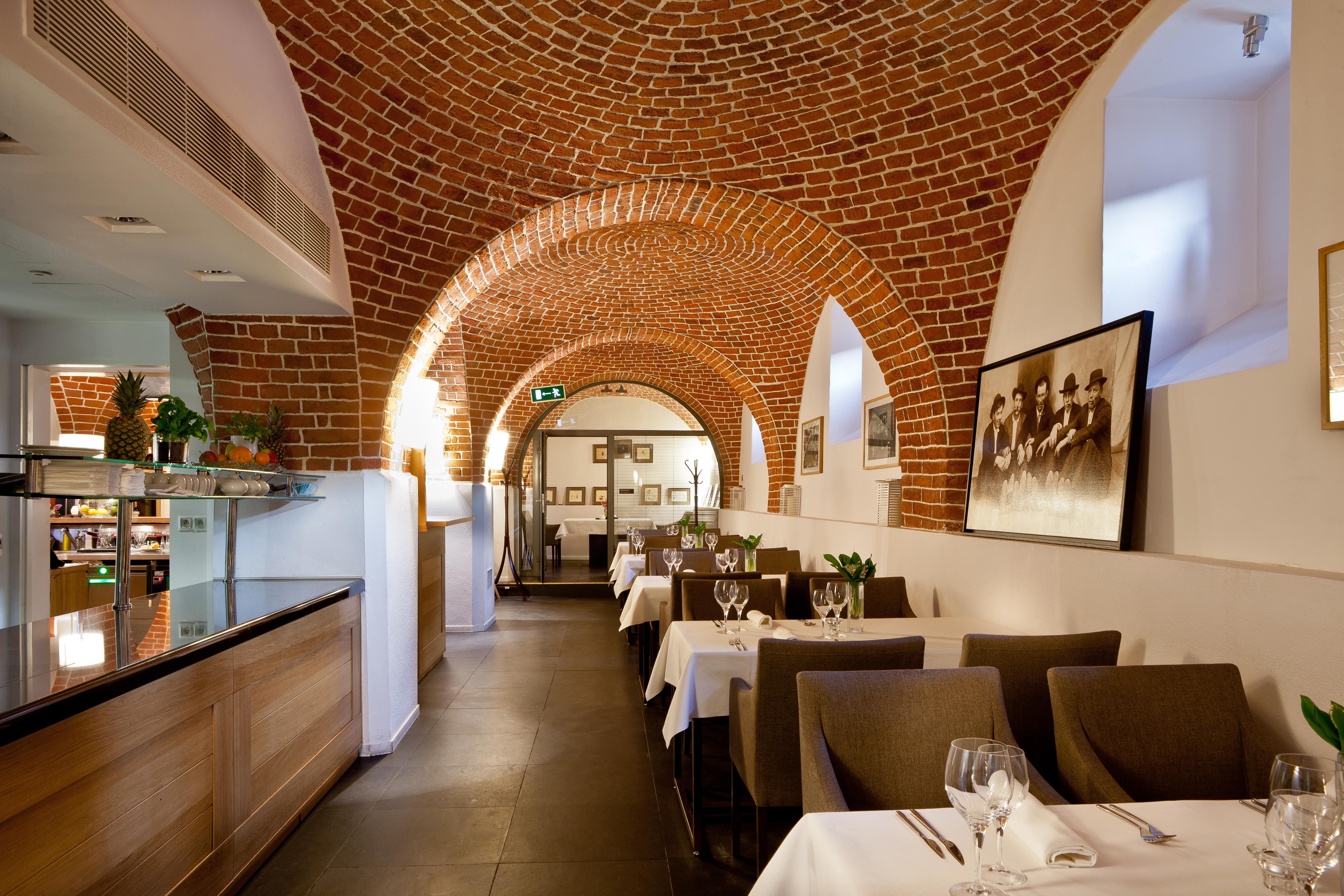 Great Polonia The Granary La Suite Hotel Wroclaw Luaran gambar Restaurant AOC
