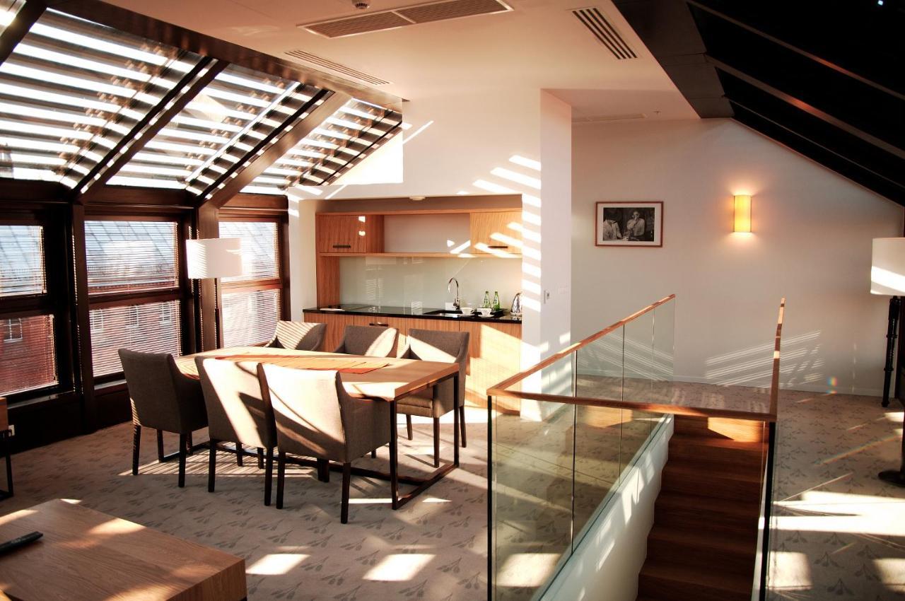 Great Polonia The Granary La Suite Hotel Wroclaw Luaran gambar Interior of a penthouse apartment