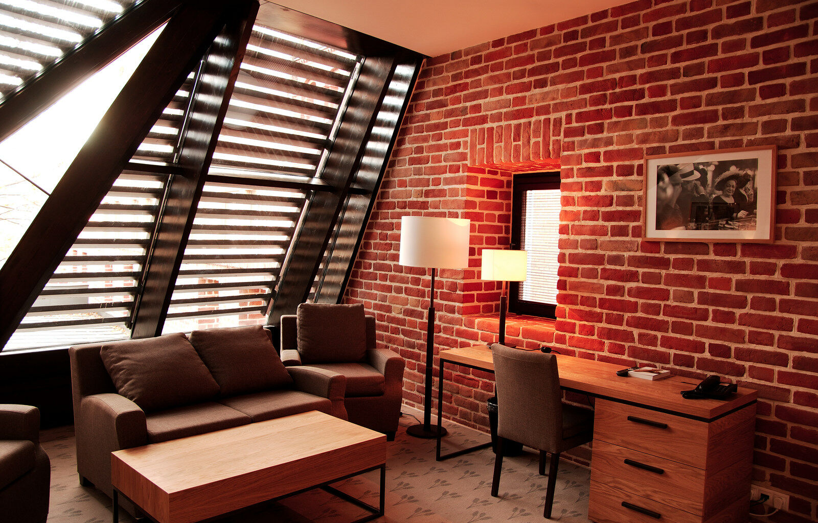 Great Polonia The Granary La Suite Hotel Wroclaw Luaran gambar A room in the hotel